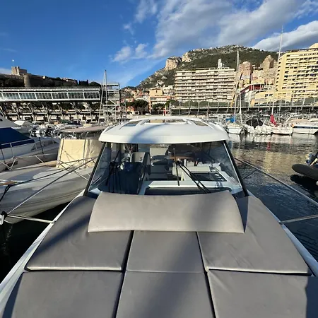 Bateau Familial - Port De Botel *